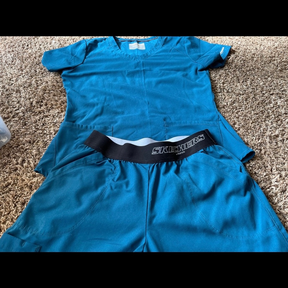 Sketchers Caribbean blue scrub set